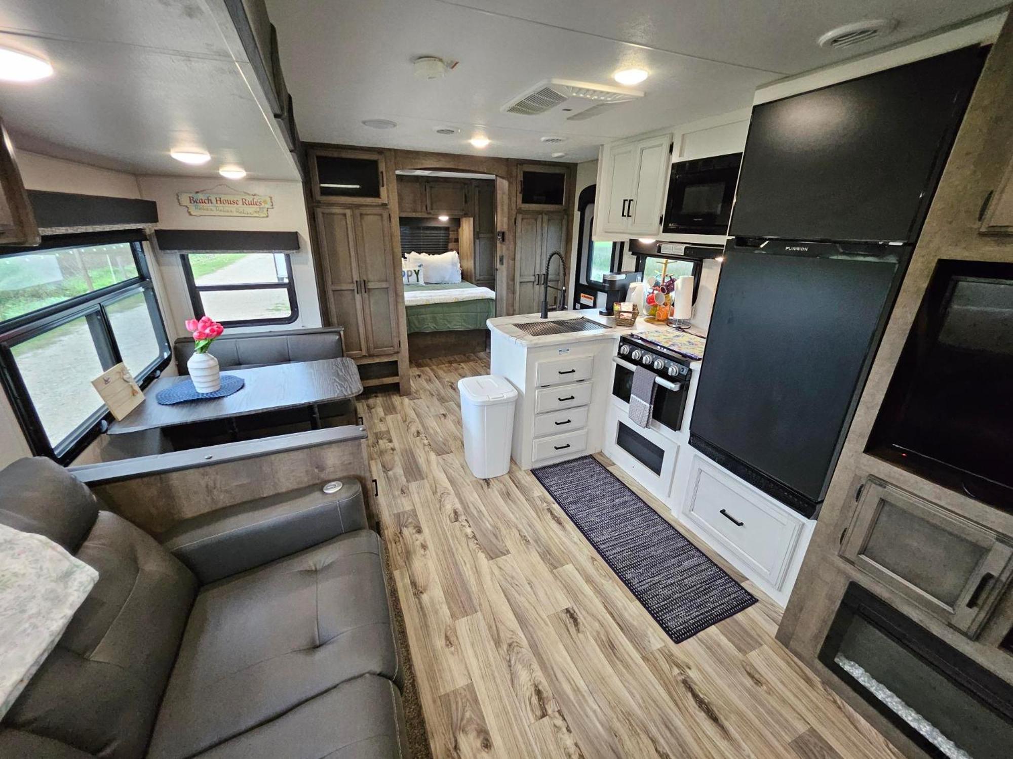 Hailey'S Beach-N-Bay Rv Resort Gilchrist المظهر الخارجي الصورة