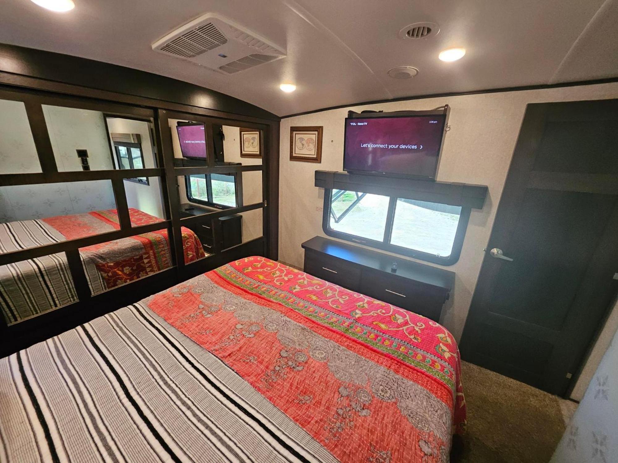 Hailey'S Beach-N-Bay Rv Resort Gilchrist المظهر الخارجي الصورة